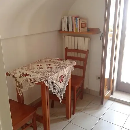 شقة Il Papavero أوستوني